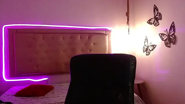 Snapshot of tulunaroja chatting on 10/20/25, 08:31 tulunaroja online show from 10/20/25, 08:31