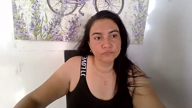 Snapshot of sweetdulcexxx chatting on 11/11/25, 08:31 sweetdulcexxx online show from 11/11/25, 08:31