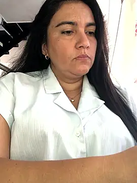 Snapshot of sweetdulcexxx chatting on 01/15/26, 04:33 sweetdulcexxx online show from 01/15/26, 04:33