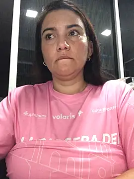 Snapshot of sweetdulcexxx chatting on 02/06/26, 02:27 sweetdulcexxx online show from 02/06/26, 02:27