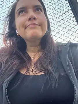 Snapshot of sweetdulcexxx chatting on 02/11/26, 10:15 sweetdulcexxx online show from 02/11/26, 10:15