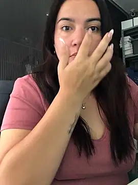 Snapshot of sweetdulcexxx chatting on 02/27/26, 01:44 sweetdulcexxx online show from 02/27/26, 01:44