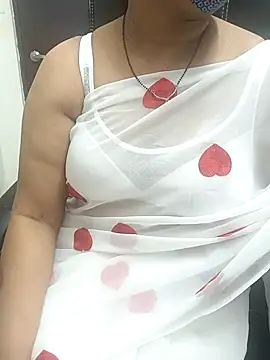 Snapshot of Anushka134 chatting on 10/06/25, 10:23 Anushka134 online show from 10/06/25, 10:23