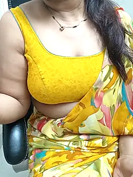 Snapshot of Anushka134 chatting on 10/11/25, 04:38 Anushka134 online show from 10/11/25, 04:38