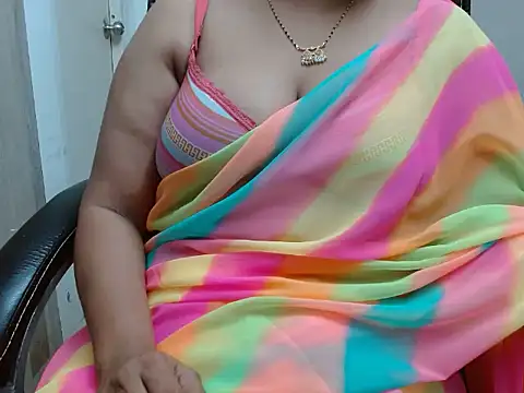 Snapshot of Anushka134 chatting on 11/13/25, 05:01 Anushka134 online show from 11/13/25, 05:01