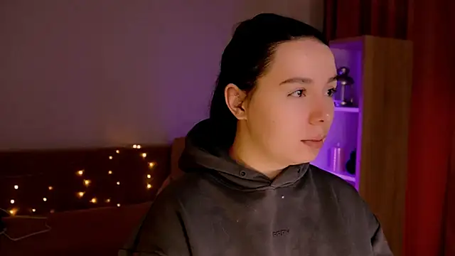 Di na Bell online show from 02/15/26, 07:51