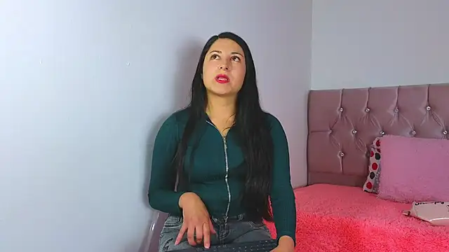 Snapshot of cuteeimy chatting on 09/18/25, 07:27 cuteeimy online show from 09/18/25, 07:27