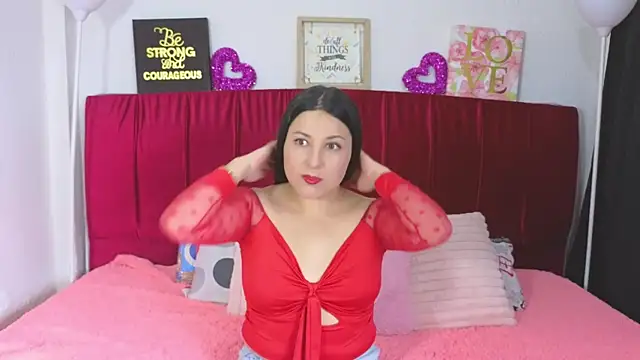 cuteeimy online show from 06/15/26, 04:42