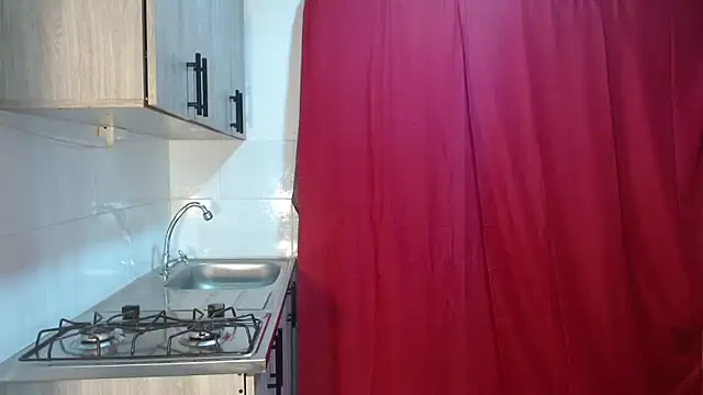 Snapshot of couple_vzl chatting on 09/18/25, 03:41 couple vzl online show from 09/18/25, 03:41