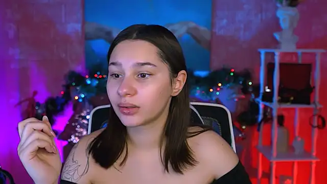 KimClarks  online show from 12/17/25, 12:33