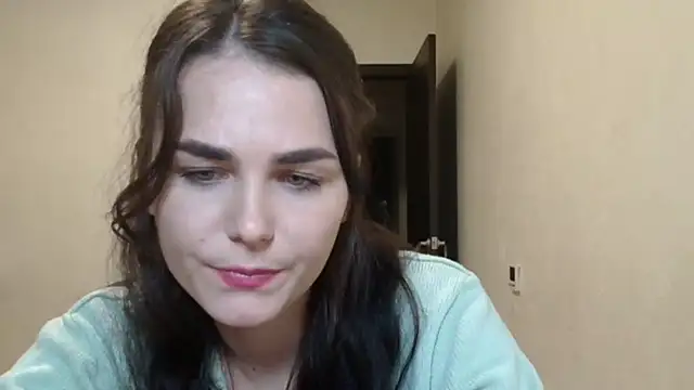 Silviaa a online show from 11/12/25, 08:08