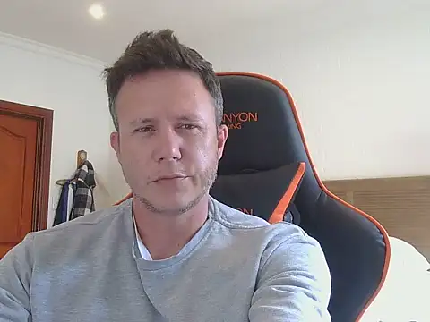 TroyDieselXXX online show from 11/07/25, 09:09