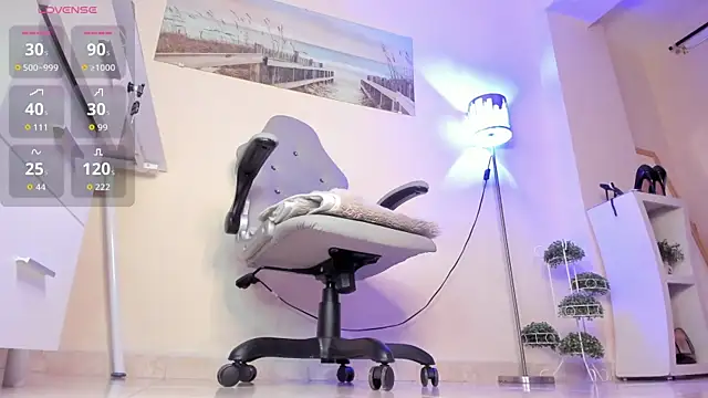 anastacya  online show from 03/12/26, 12:44