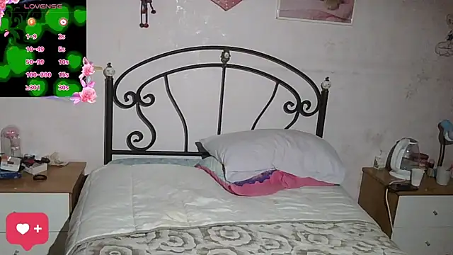 Snapshot of Seksimma chatting on 11/09/25, 02:37 Seksimma online show from 11/09/25, 02:37