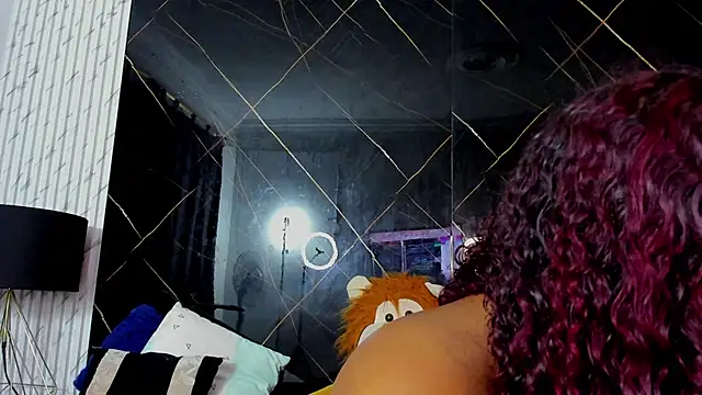 Alaia Gutierrez online show from 01/11/26, 10:37