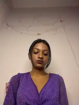 Your-Kitkat online show from 12/13/25, 08:47