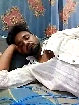 Snapshot of Munny6677 chatting on 09/10/25, 04:29 Munny6677 online show from 09/10/25, 04:29