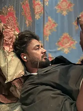 Snapshot of Munny6677 chatting on 09/17/25, 08:10 Munny6677 online show from 09/17/25, 08:10