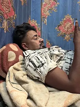 Snapshot of Munny6677 chatting on 09/20/25, 07:04 Munny6677 online show from 09/20/25, 07:04