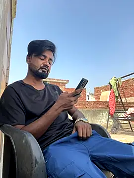 Snapshot of Munny6677 chatting on 10/18/25, 05:32 Munny6677 online show from 10/18/25, 05:32