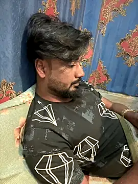 Snapshot of Munny6677 chatting on 10/18/25, 05:46 Munny6677 online show from 10/18/25, 05:46