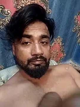 Snapshot of Munny6677 chatting on 10/31/25, 10:33 Munny6677 online show from 10/31/25, 10:33