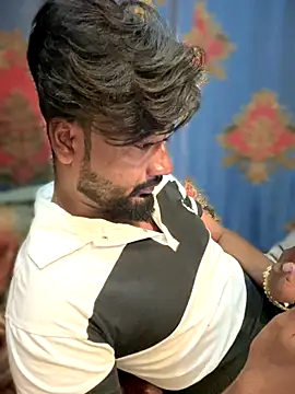 Snapshot of Munny6677 chatting on 11/02/25, 06:32 Munny6677 online show from 11/02/25, 06:32