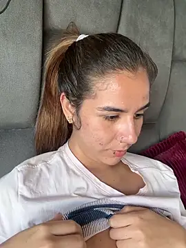 AllieYourGirl online show from 12/13/25, 07:53