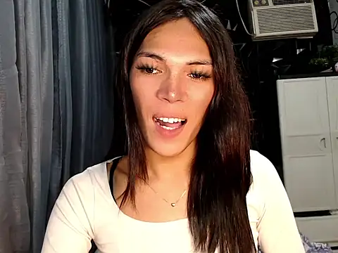 ladyhotcuming online show from 06/02/26, 12:18