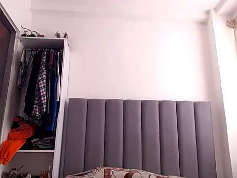 saara johnson496 online show from 05/19/26, 01:50