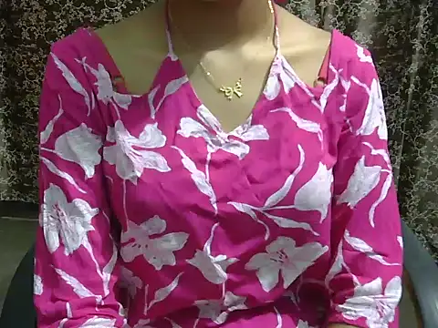 lovely soniya online show from 05/18/26, 05:02