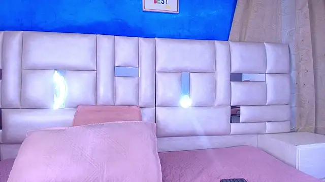 emmacurvy online show from 09/24/25, 03:21