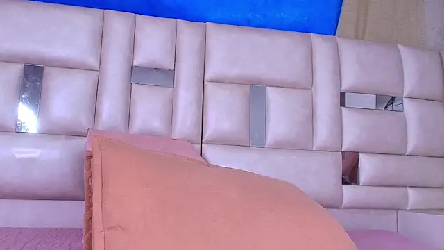 emmacurvy online show from 09/26/25, 03:10