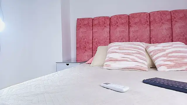 emmacurvy online show from 11/29/25, 03:09