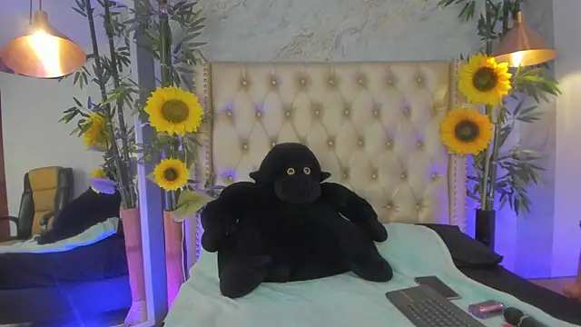 LittleeJaz online show from 12/20/25, 05:47