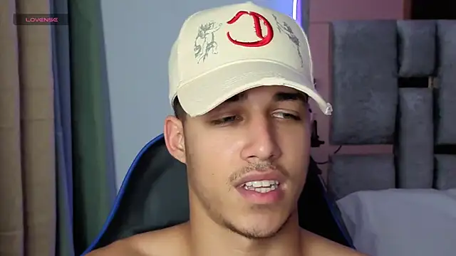 Snapshot of orionblaze69_ chatting on 10/21/25, 11:16 orionblaze69 online show from 10/21/25, 11:16