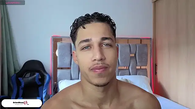 Snapshot of orionblaze69_ chatting on 10/25/25, 08:36 orionblaze69 online show from 10/25/25, 08:36