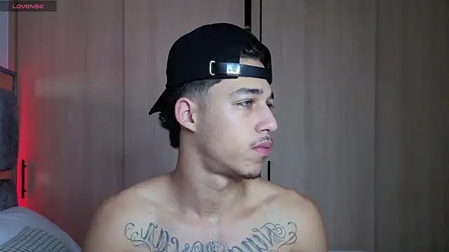 Snapshot of orionblaze69_ chatting on 10/29/25, 10:50 orionblaze69 online show from 10/29/25, 10:50