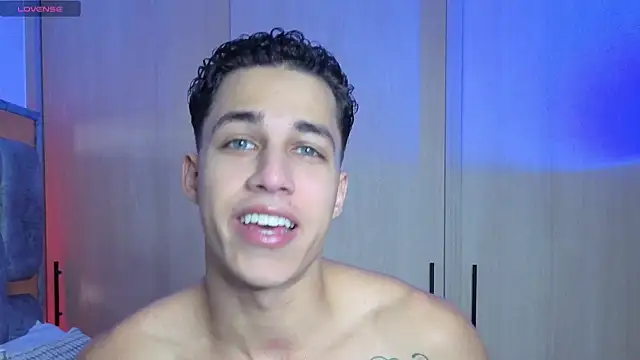 Snapshot of orionblaze69_ chatting on 10/30/25, 12:12 orionblaze69 online show from 10/30/25, 12:12