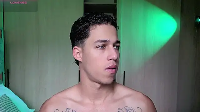 Snapshot of orionblaze69_ chatting on 11/06/25, 04:30 orionblaze69 online show from 11/06/25, 04:30