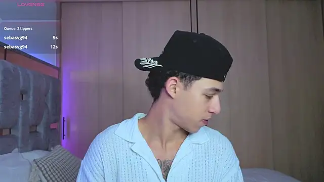 Snapshot of orionblaze69_ chatting on 11/21/25, 09:08 orionblaze69 online show from 11/21/25, 09:08