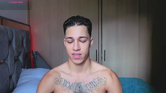 Snapshot of orionblaze69_ chatting on 12/04/25, 08:06 orionblaze69 online show from 12/04/25, 08:06