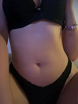 anonimgirl18old online show from 04/19/26, 07:05