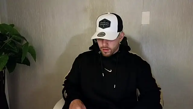 Ades Lowe online show from 10/11/25, 11:53