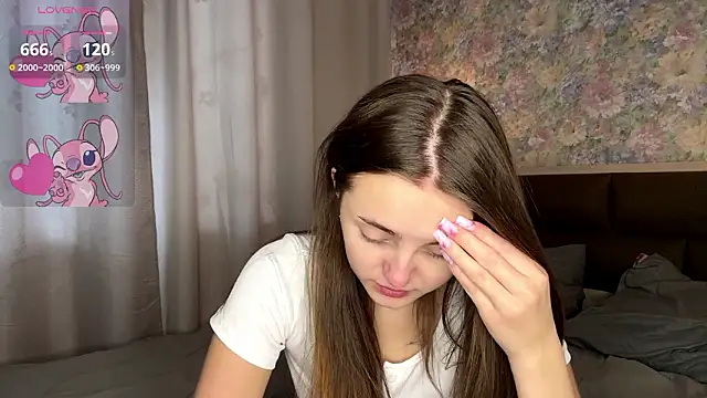 LoraDavi online show from 02/23/26, 07:17