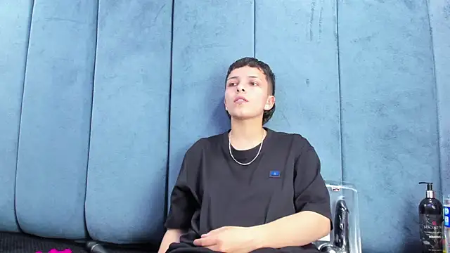 Snapshot of Megan_Thompson_ chatting on 02/13/26, 02:18 Megan Thompson online show from 02/13/26, 02:18