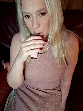 Bouncy-Bella28X online show from 02/09/26, 09:13