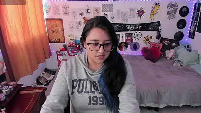 Cherry blush  online show from 04/03/26, 09:13