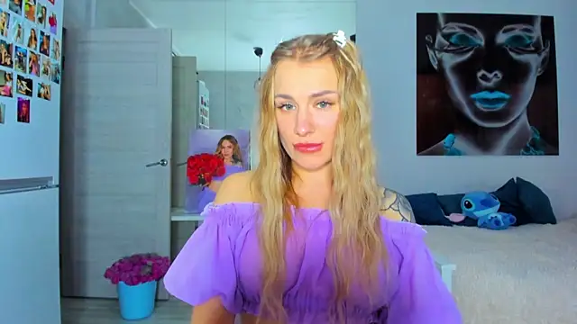 Snapshot of MashaFromRussia__ chatting on 11/30/25, 01:37 MashaFromRussia online show from 11/30/25, 01:37