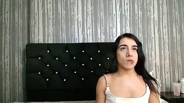Alicee Moonn online show from 05/20/26, 07:53